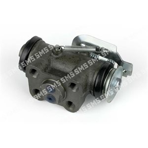 WHEEL CYLINDER RH Rear of Rear